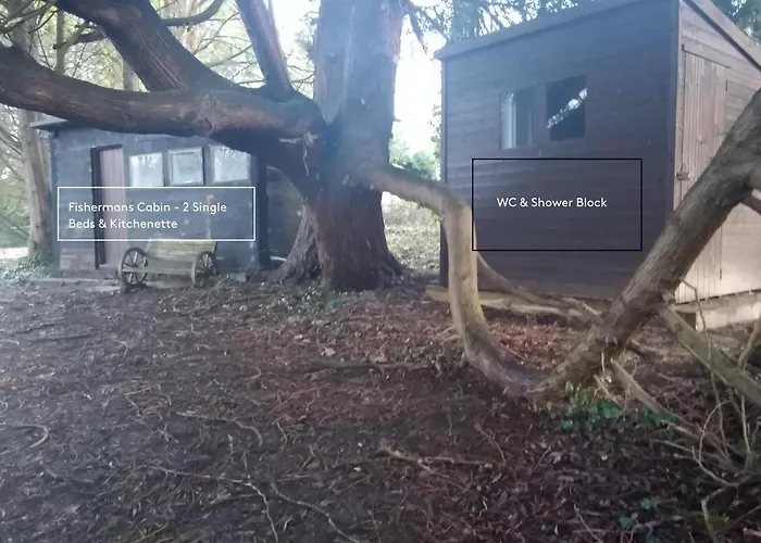 Fisherman\'S Cabin On The Banks Of The River Meon